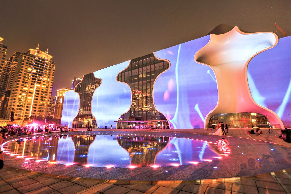 ▲想到中部藝文地標台中國家歌劇院，搭乘台灣大道幹線公車300路-步行550公尺即可到達(圖／交通局提供2022.12.3)