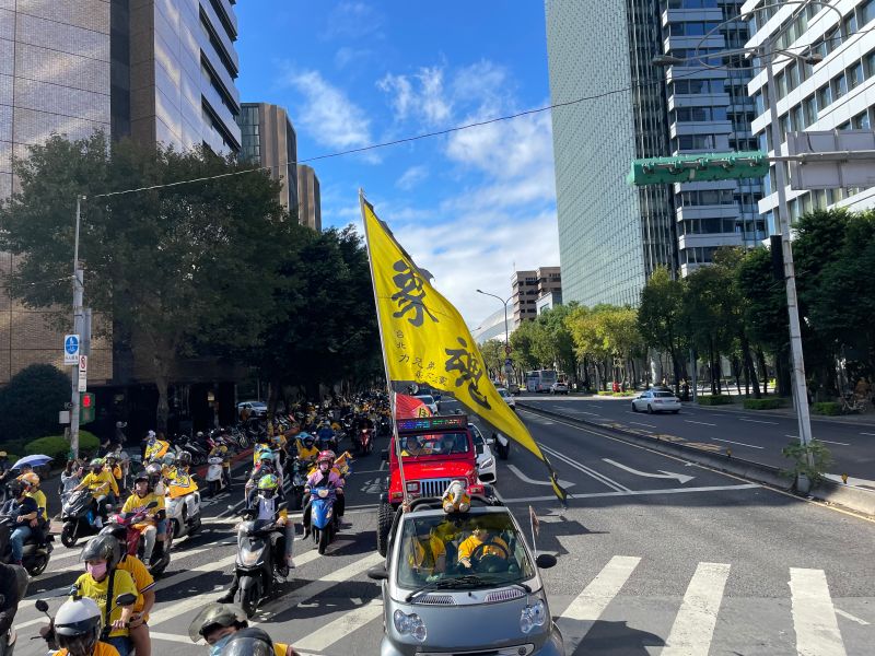 <p>▲中職中信兄弟遊行。（圖／吳政紘攝）</p>