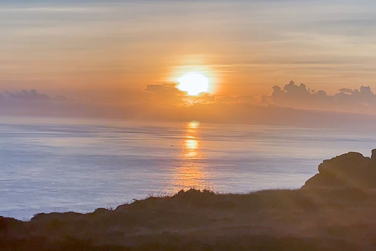 ▲迎接2023年第一道曙光，熱門迎曙光景點墾丁龍磐公園將提供免費接駁車。（圖／翻攝自屏東縣長潘孟安臉書）