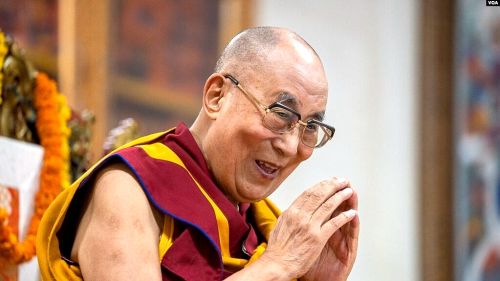 ▲90歲達賴喇嘛憑藉《冥想：達賴喇嘛尊者的反思》勇奪第68屆葛萊美獎「最佳有聲讀物、旁白和故事講述錄音獎」。（圖／海鵬影業提供）