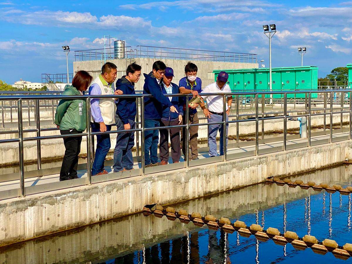 ▲高雄市長陳其邁今（5）日至大泉淨水場視察。（圖／高雄市水利局提供）