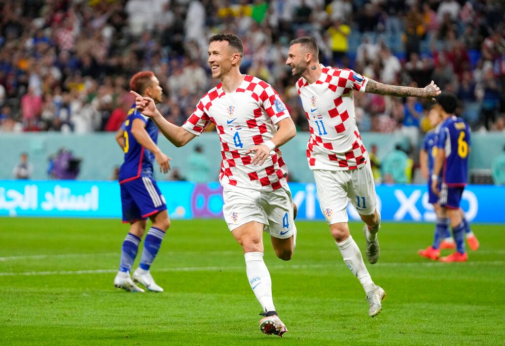 ▲2022卡達世界足球盃四強賽將於明日開踢，首戰在14日凌晨三點，由克羅埃西亞對上阿根廷。（圖／美聯社／達志影像）