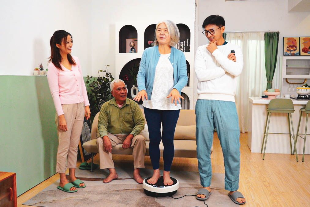 ▲人因遠紅外全身垂直律動機讓銀髮族可以運動的更加安心。（圖／業者提供）