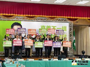 ▲民進黨中常會今日移師嘉義市，全力拉抬市長候選人李俊俋。（圖／記者黃宣尹攝，2022.12.07）