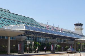 ▲日本境內也有一座松山機場，位於日本四國地區愛媛縣松山市。（圖／維基百科）