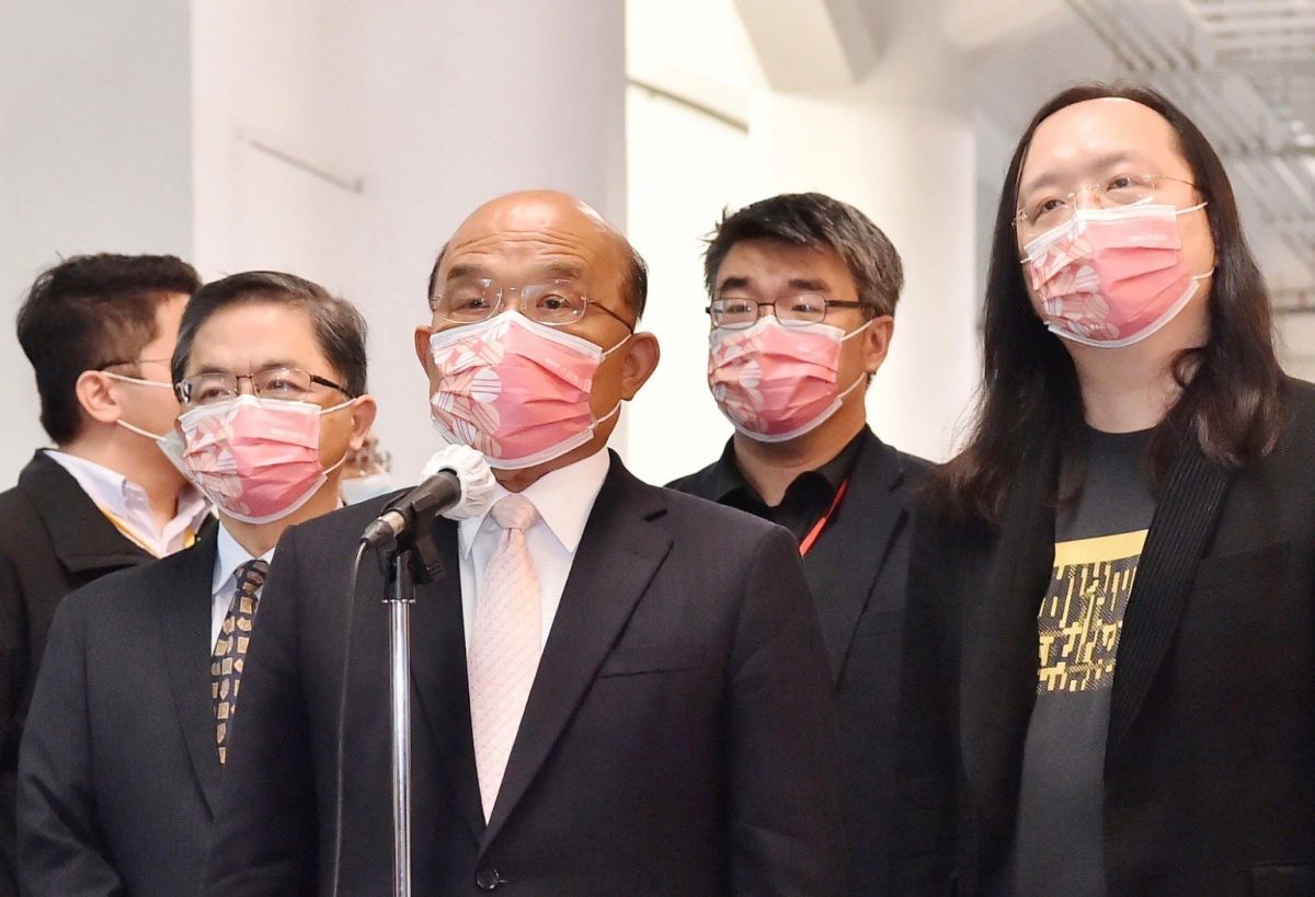 ▲劉兆玄上周四拜會劉結一，蘇貞昌受訪說，這時候還跟他餐敘、示好，人民都看在眼裡。（圖／行政院提供）