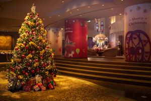 特企／遠東香格里拉聖誕嘉年華　40呎聖誕樹打造敦南最美
