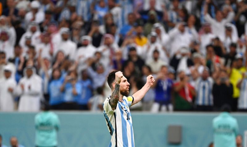 ▲世足賽今（18）晚即將迎來決賽，冠軍是由法國隊及阿根廷隊角逐，圖為阿根廷球星梅西（Messi）。（圖／美聯社／達志影像）