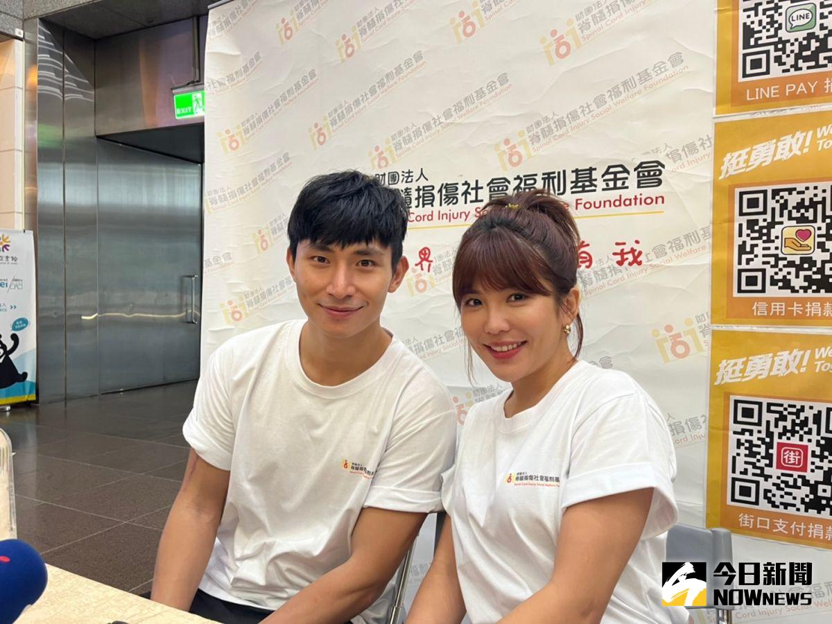 ▲林家佑（左）、壯壯（右）參加「挺勇敢 - 一公里的希望」公益齊走活動。（圖／記者侯家瑜攝）