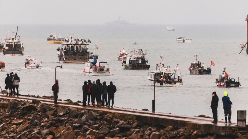 ▲英屬海峽群島澤西島首府聖赫列民宅今天發生大爆炸，造成1棟低矮公寓夷為平地、至少3人喪命後，搜救人員徹夜搜尋倖存者。爆炸前數小時，有人通報瓦斯外洩。（示意圖／美聯社／達志影像）