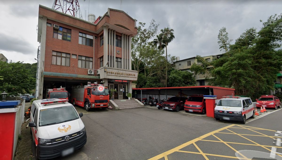 ▲死者被推倒後，頭部重擊地面，受有頭骨破裂、顱內出血，於今天（11日）清晨6時許逝世。（圖／翻攝google地圖）