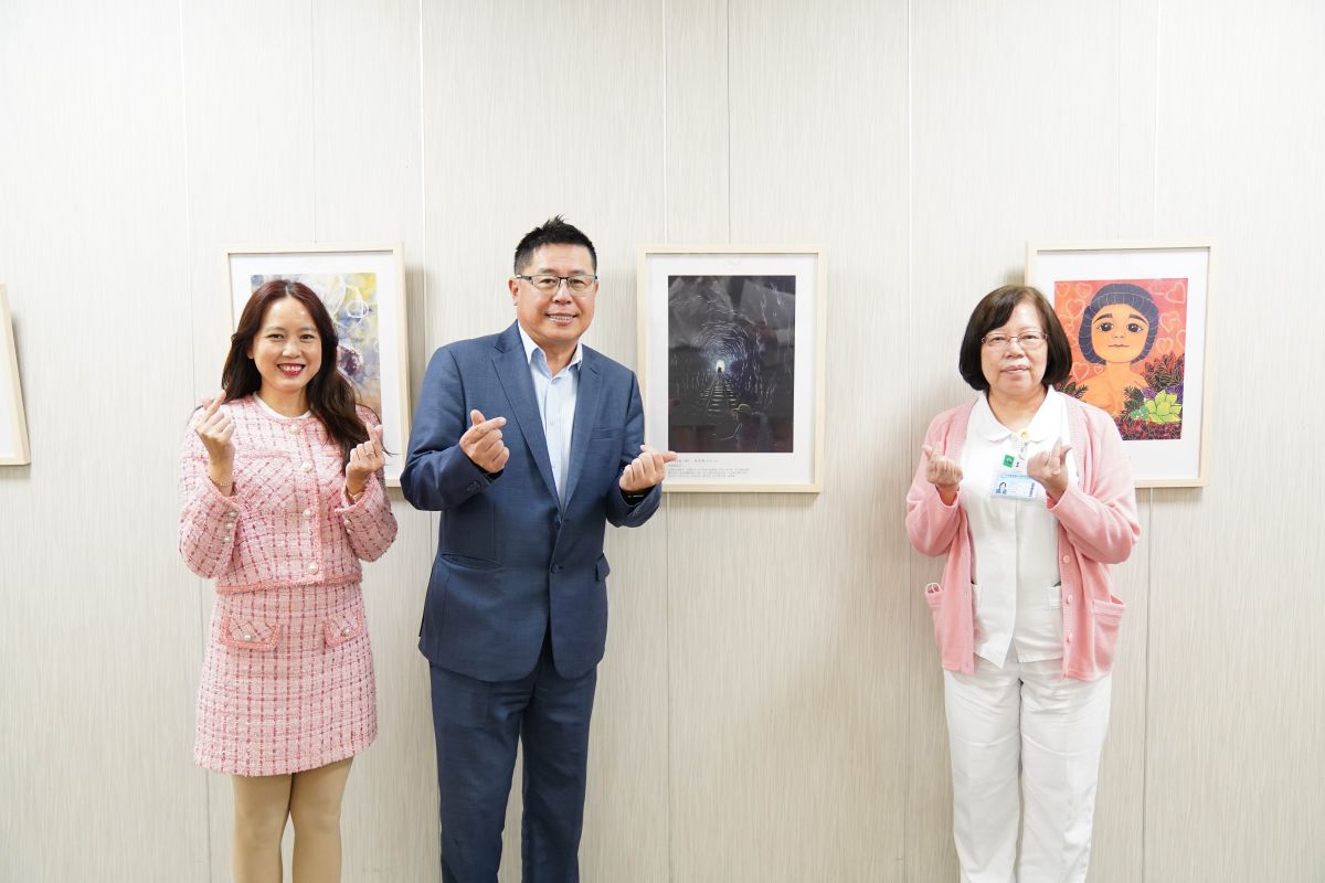 ▲癌症希望基金會舉辦第9屆「彩繪希望」，共計215幅作品參賽，29位獲獎，即日起在中國醫藥大學新竹附設醫院B1 藝廊展出。（圖/中醫大新竹附醫提供）