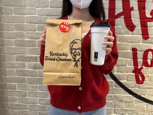 麻古茶坊買環保大象杯「送翡翠柳橙」 肯德基也推循環杯 ▲持「減塑循環杯」至全台肯德基門市消費,每杯也可現折5元。(圖/肯德基提供)