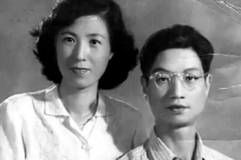 ▲離婚後的李玉琴,開始全新的人生,與黃毓庚共組家庭。(圖/翻攝自微博)