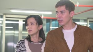 ▲楚宣(左)在《市井豪門》飾演豪門苦情棄婦。(圖/民視) ▲楚宣(左)在《市井豪門》飾演豪門苦情棄婦。(圖/民視)