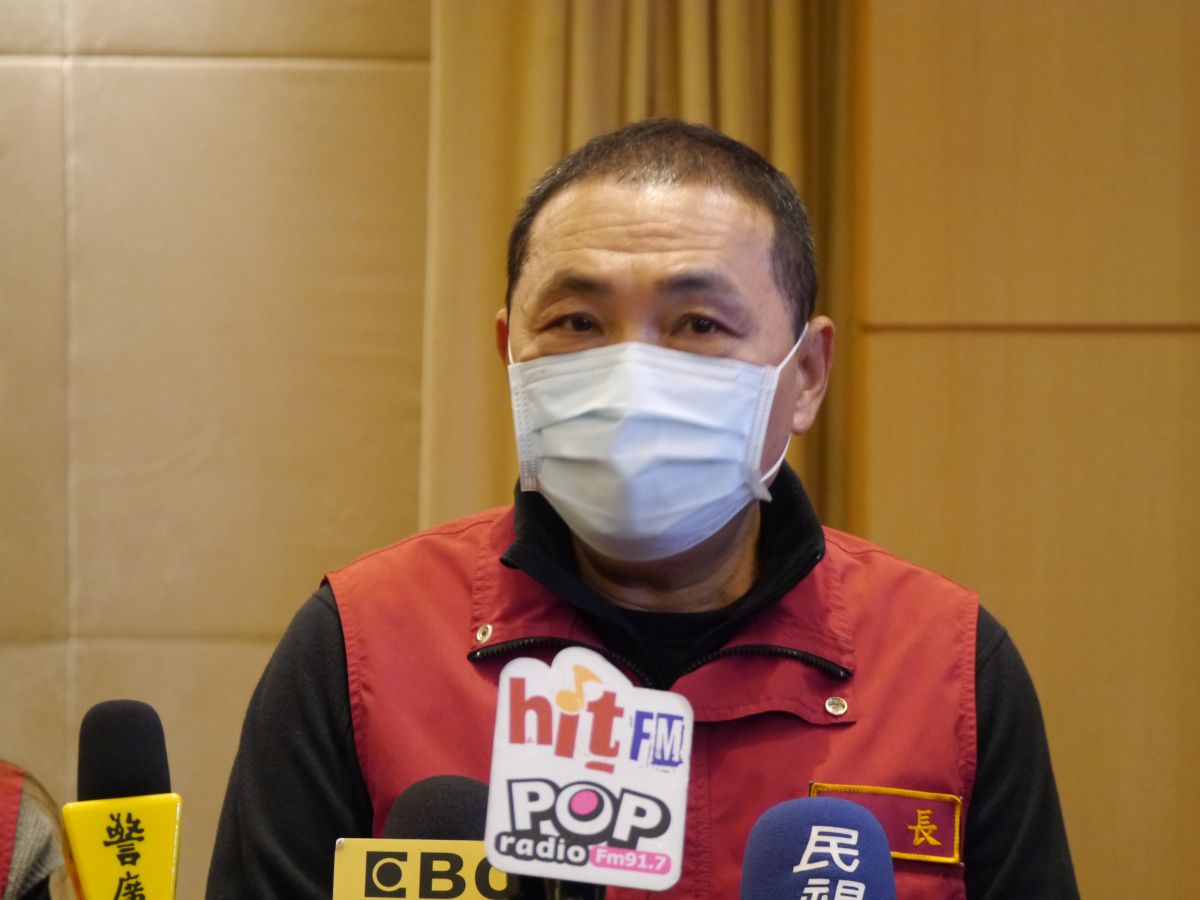 ▲侯友宜受訪說朱立倫是很稱職的黨主席，大家繼續努力；而柯文哲本來就是好朋友，大家同心齊力，讓國家會更好。（圖 ／記者吳嘉億攝，2022.12.14）