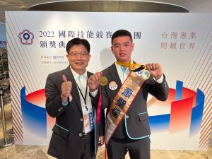 國際技能競賽 雲嘉南分署電氣裝配國手蕭聖儒奪雙金
