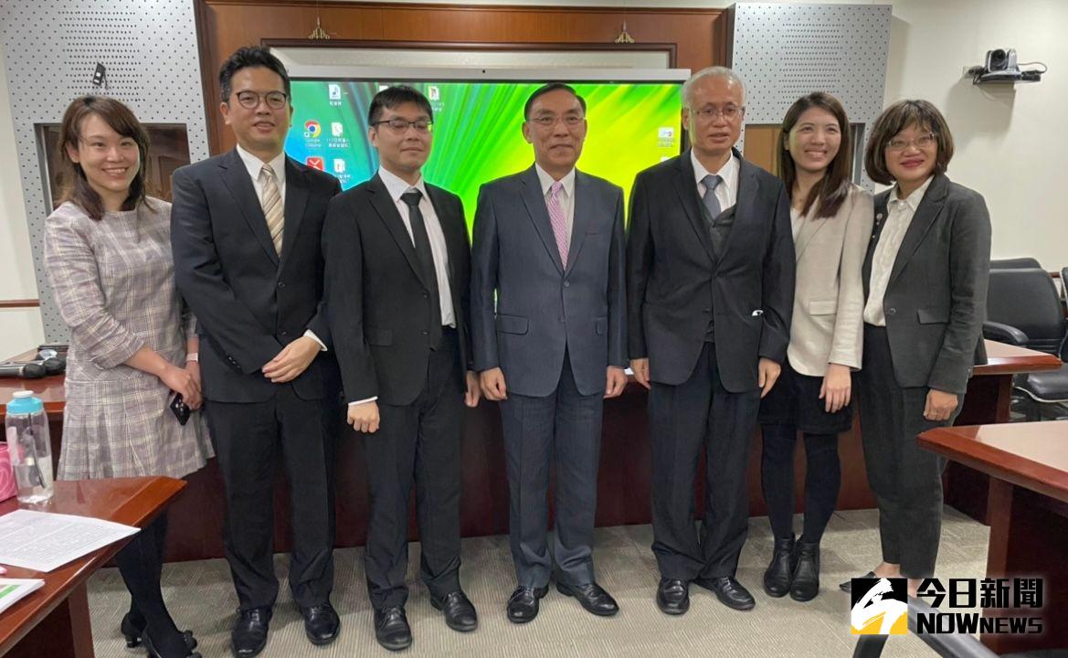 ▲法務部長蔡清祥、高檢署檢察長張斗輝與檢察官合影（圖／記者潘千詩攝，2022.12.14）