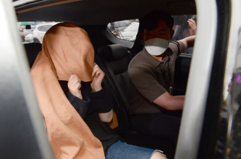 ▲紐西蘭奧克蘭今年8月時驚傳「箱屍命案」，有2名兒童的遺體被發現在手提行李箱中，當地警方發現涉案嫌犯是兒童的42歲母親。（圖／美聯社／達志影像）