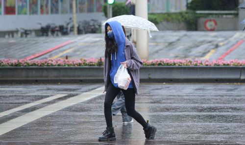 東北季風一波接一波！週五起北台灣「陰雨3天」　今年將迎暖冬
