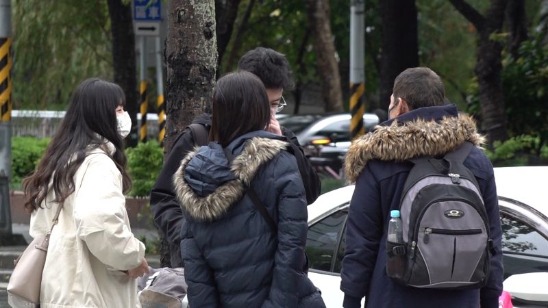 ▲寒流侵台今晨最凍!東北部恐出現6度以下的低溫,提醒民眾注意保暖。(示意圖/記者葉政勳攝)