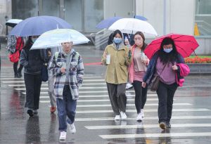 瑪娃颱風雨彈肆虐！午後「中南部小心了」　台南、高屏慎防豪雨
