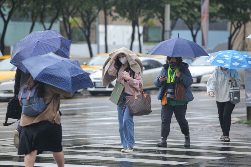 天氣預報／今全台有雨！北台灣再濕涼3天　這天氣溫「跌破10度」