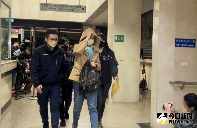 ▲立委高虹安選前捲入涉嫌浮報立委助理費案,她的現任行政主任黃鈴惠訊問後移送北檢。(圖/記者潘千詩攝,2022.12.15)