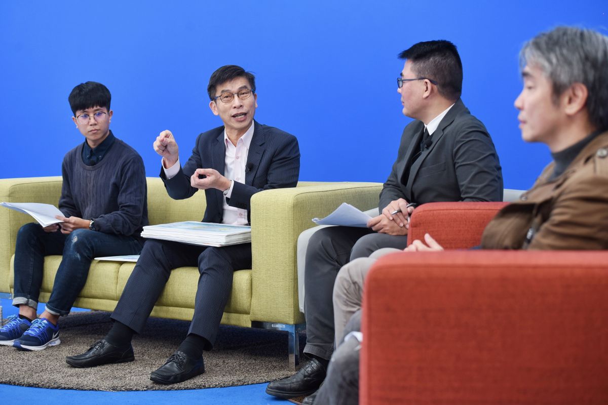 ▲立委鍾佳濱認為，只要政黨願意真心誠意宣傳，選民自然就會增加參與公投。（圖／記者陳明安攝影，2022.12.16）