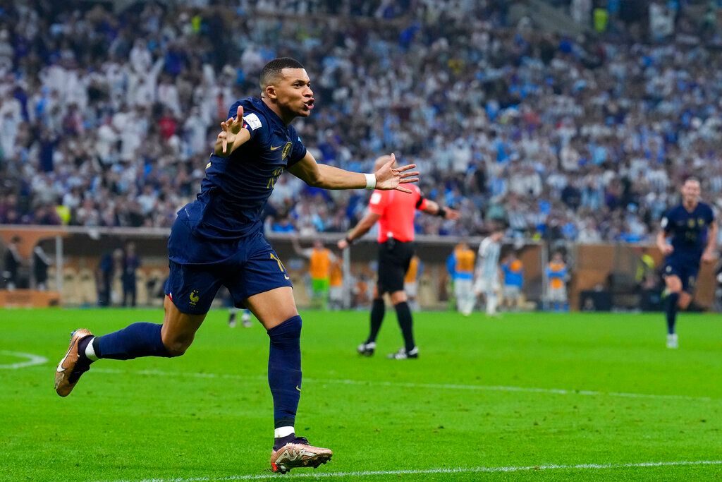 ▲姆巴佩連進兩球追平比數。（圖／美聯社／達志影像）