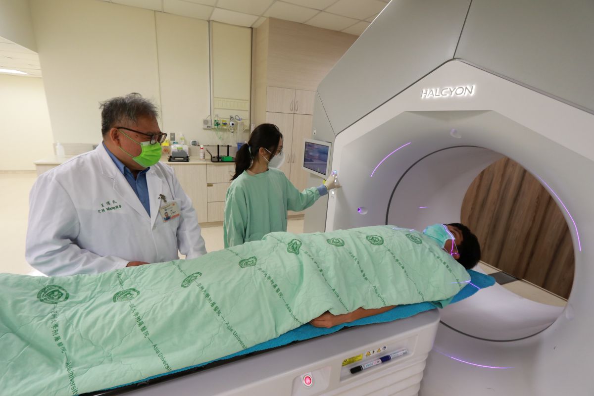 ▲醫療團隊透過標靶藥物、免疫療法以及放射治療，成功為患者續命。(圖／醫院提供2022.12.20)