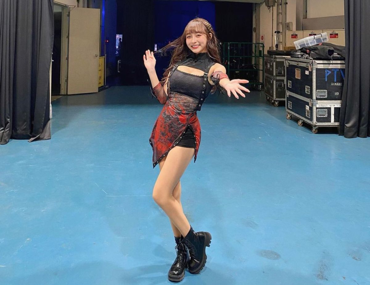 ▲林襄零偶包，在眾人前狂吐舌。（圖／林襄IG）