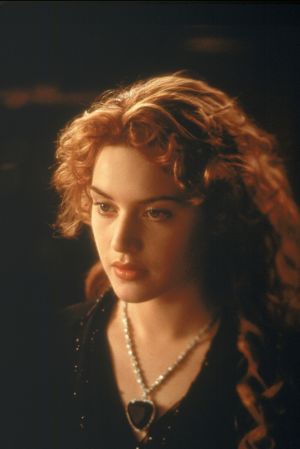 ▲▼凱特溫絲蕾拍《鐵達尼號》時的體態備受議論。（圖／翻攝自IMDb）