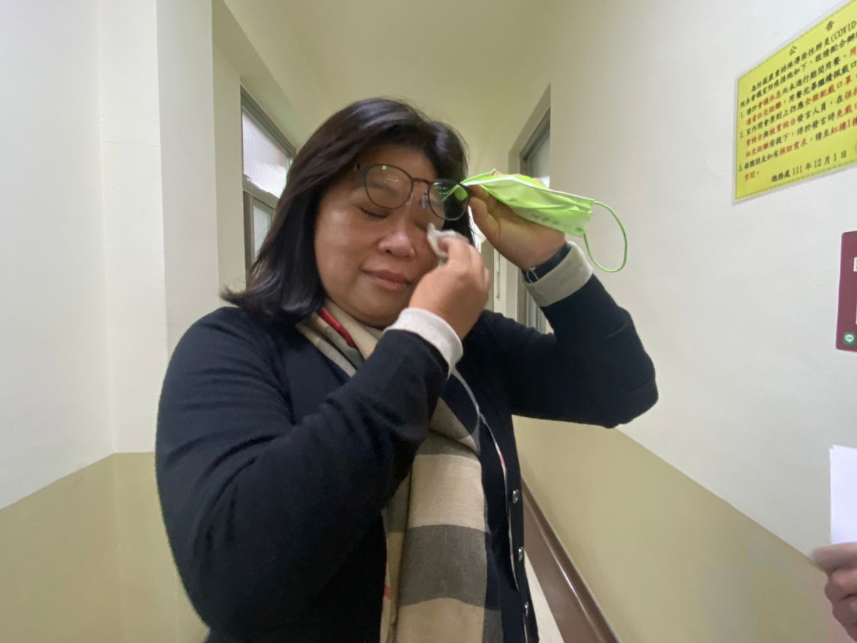 ▲王美惠昔遭控服務處主任倒戈支持黃敏惠，黨內茶壺風暴持續，今黨內議員發出聲明指王美惠與其團隊叛黨、背骨。（圖／記者陳威叡攝）