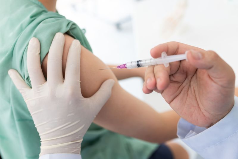 新冠疫苗打哪有差！國外研究：連續同一隻手接種　保護力更佳
