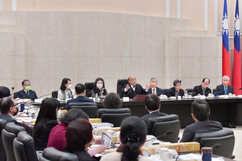 ▲監察院111年巡察行政院會議今日登場,監察院長陳菊率隊至行政院巡察,行政院長蘇貞昌也出席。(圖/行政院提供)