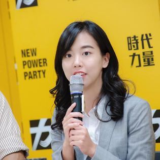 ▲時力祕書長時期的訓練,將吳佩芸修得更圓融,但追求公平正義的個性絲毫未變。(圖/翻攝吳佩芸臉書,2022.12.24)