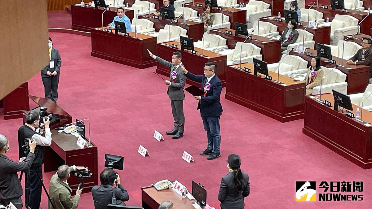 ▲台北市議會正副議長選舉，分別由國民黨議員戴錫欽當選、現任副議長葉林傳連任。（圖／記者丁上程攝，2022.12.25）