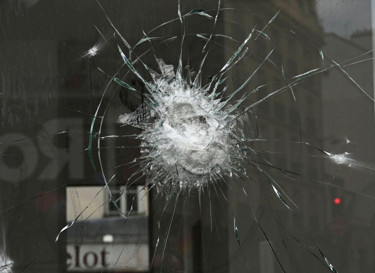 ▲巴黎庫德族文化中心12月23日遭槍手襲擊，3名庫德人喪命，10年前巴黎庫德人謀殺案陰影重現。（圖／美聯社／達志影像）