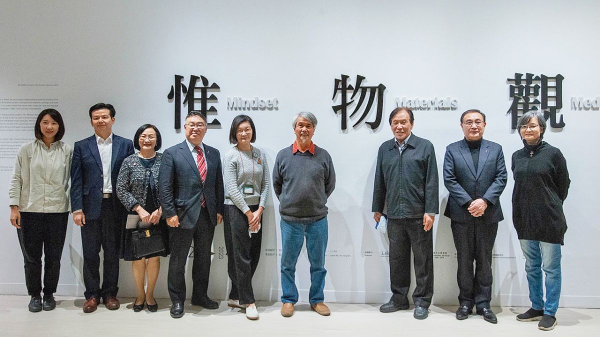 ▲《惟．物．觀：黃步青》一展，展覽橫跨藝術家黃步青自1960年代迄今各個時期的作品。（圖／高美館提供）