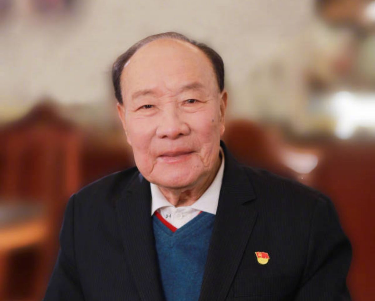 ▲中國廣東省廣州市前市長黎子流25日逝世，官方指黎子流死於心藏病，但港媒報導，他死前曾罹患COVID-19（2019冠狀病毒疾病）。（圖／翻攝自微博）