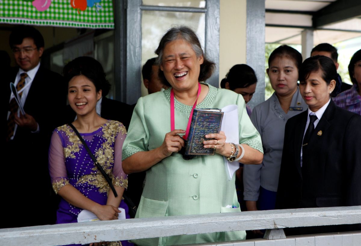 ▲泰王瓦吉拉隆功的妹妹、67歲的詩琳通公主，傳出因心臟方面的健康問題，須暫停王室職務一段時間，安心靜養。資料照。（圖／美聯社／達志影像）