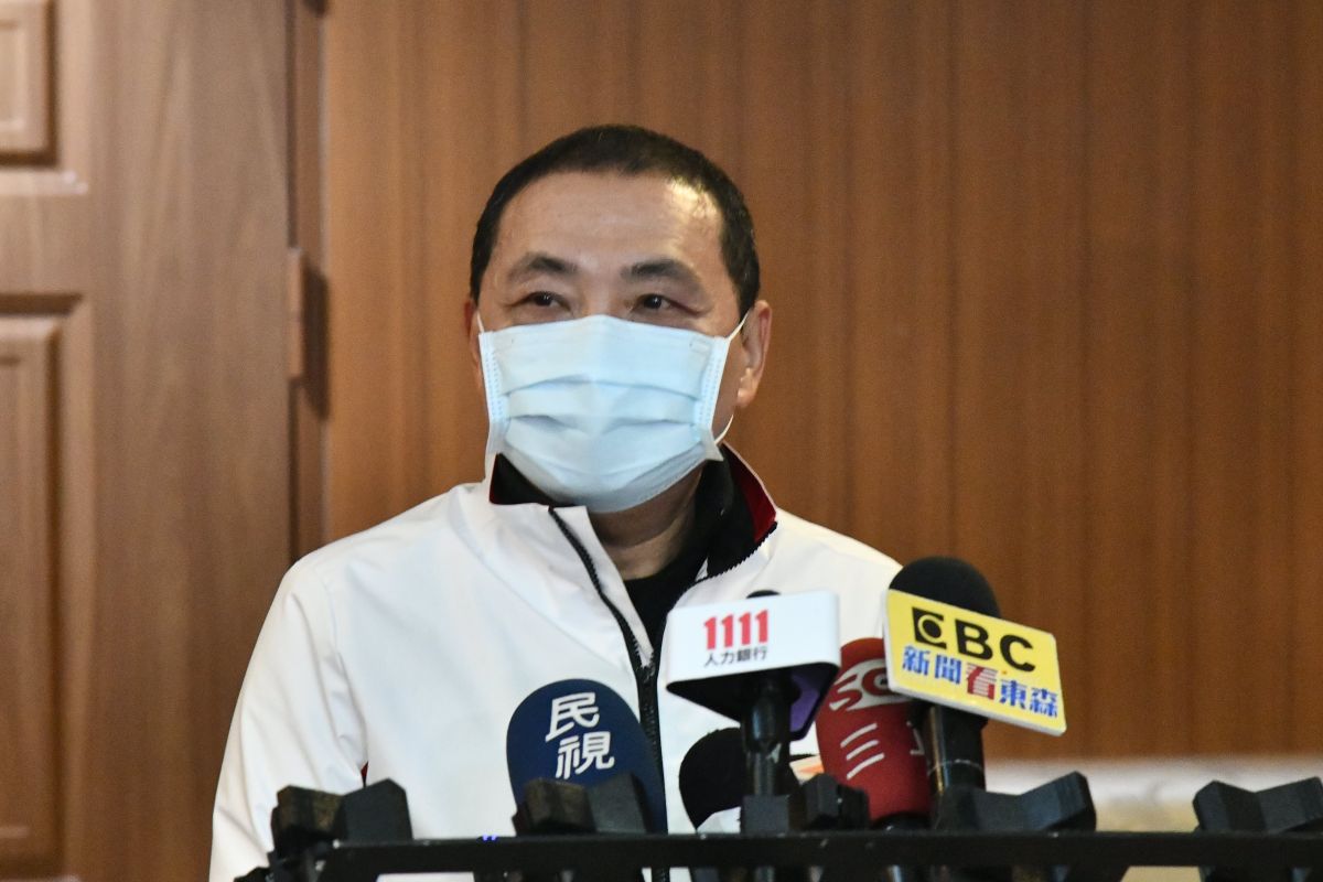 ▲對於監察院針對恩恩案糾正新北市府，侯友宜受訪簡單回應等看到糾正內容再作說明。（圖 ／記者吳嘉億攝，2022.12.27）