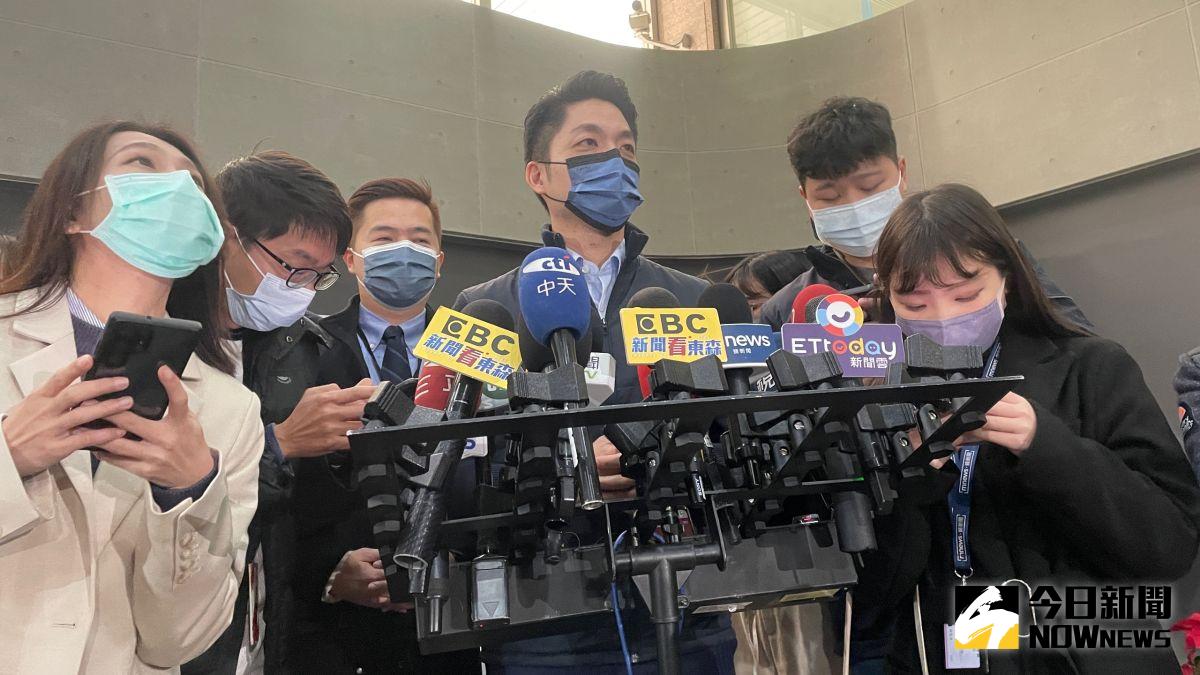 ▲針對兵役役期恢復為一年，台北市長蔣萬安28日受訪時表示，支持任何強化國防的政策，甚至是要更積極更有效率的作為。（圖／記者丁上程攝，2022.12.28）