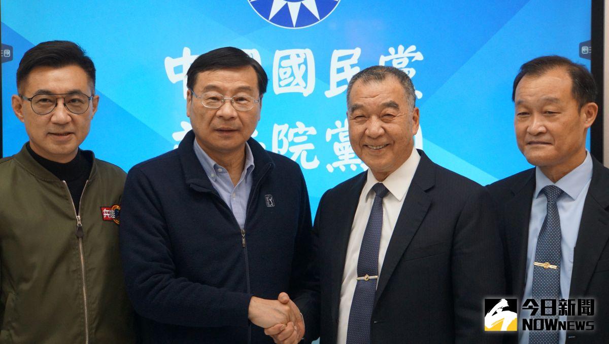 ▲國防部長邱國正就兵役延長案拜會立法院國民黨團。（圖／記者呂炯昌攝，2022.12/28）