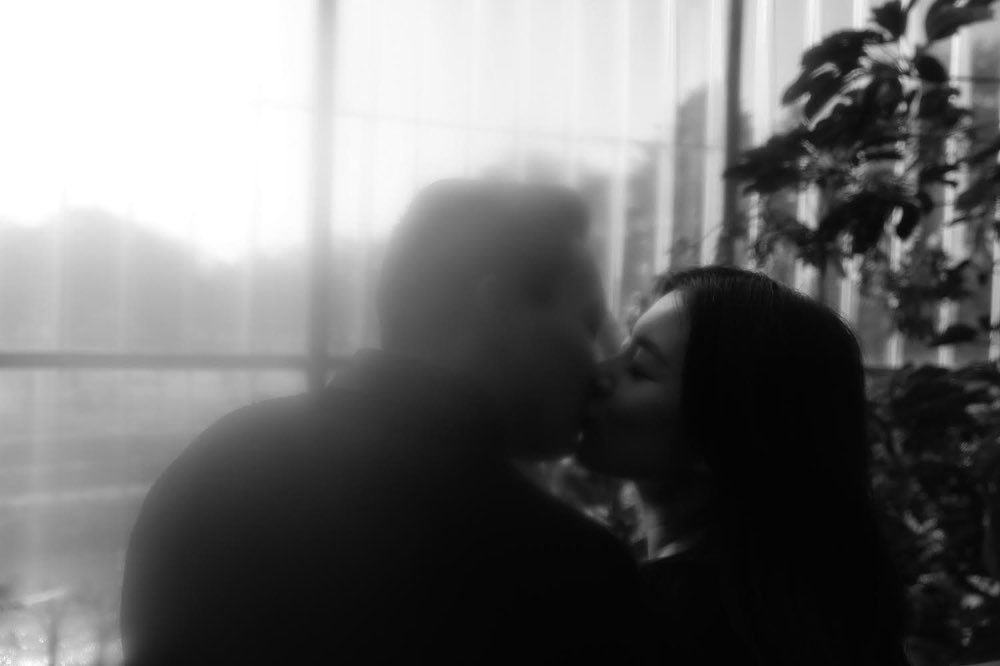 ▲高凌風女兒葛曉潔（右）被男友求婚成功。（圖／翻攝葛曉潔IG）