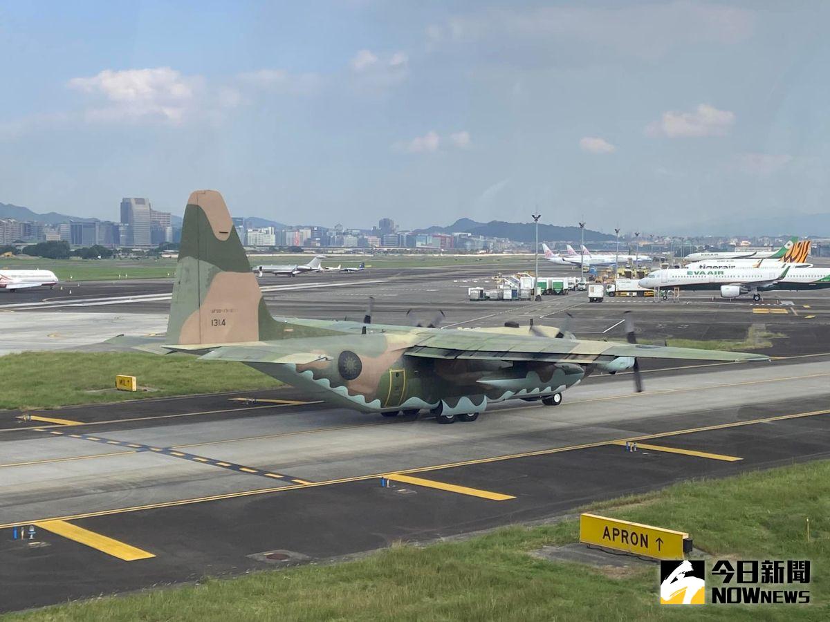 ▲陸擬連3天對台設「禁航區」！交通部開轟抗議奏效：改全程27分鐘。圖為松山機場。（圖／記者呂炯昌攝）