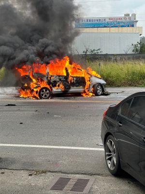 ▲台13線苗栗頭份路段，29日上午發生一起車禍事故。（圖／翻攝自記者爆料網）