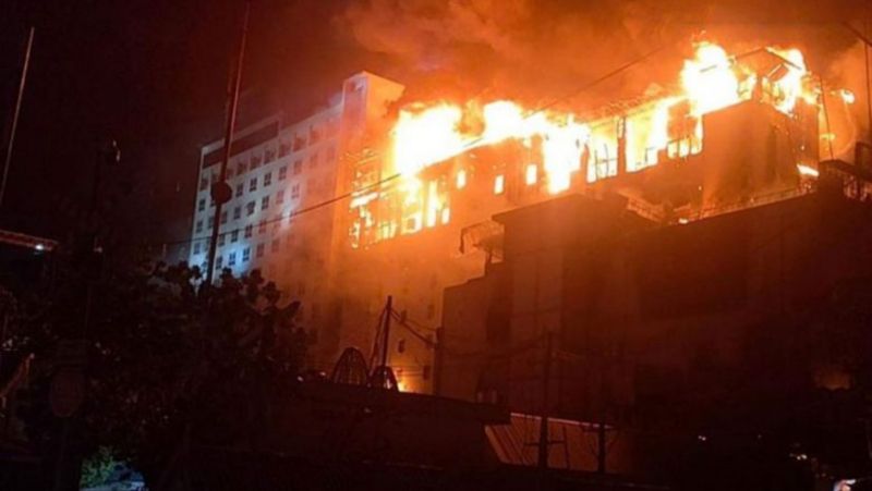▲泰柬邊境的小鎮波別，28日深夜驚傳飯店火警，造成多人傷亡。（圖／翻攝自金邊時報）