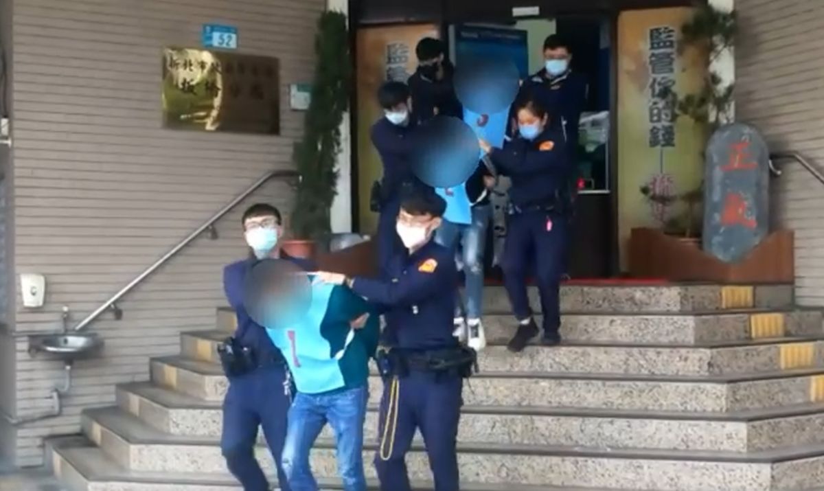 ▲訊後全數人被依妨害秩序、傷害罪嫌移送法辦。（圖／翻攝畫面）